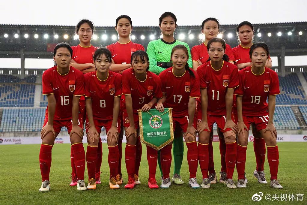 亚洲女子足球比赛中，中国队表现出色